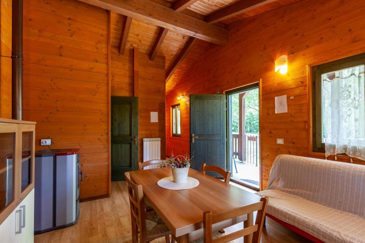 Villaggio Anemone - Chalet Mirtillo Capanne di Sillano Exteriér fotografie